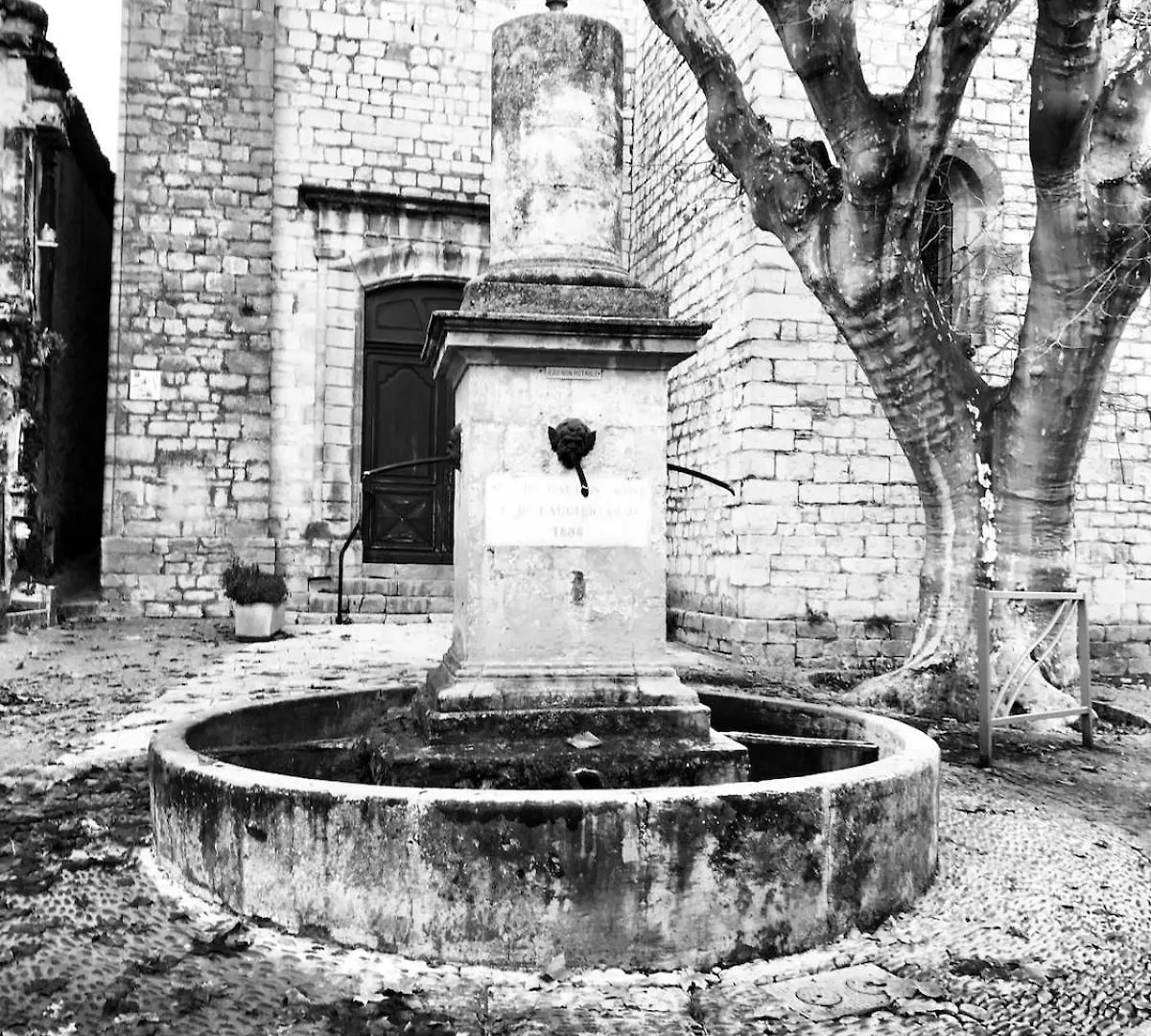 Charmante Maison De Village Dans Le Luberon Beaumont-de-Pertuis 0*,